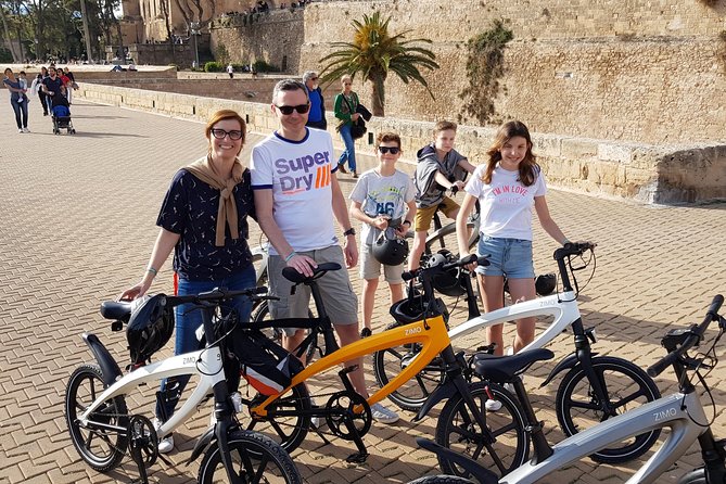 2 Hours E-Bike Tour in Palma - Palau de l’Almudaina and Sa Llotja: power, trade, and street-level stories
