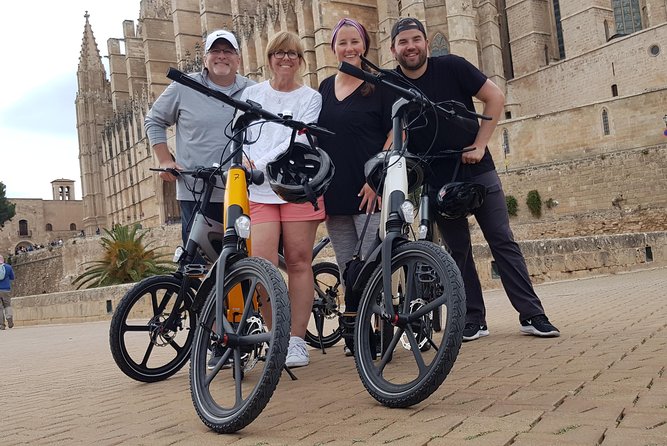 2 Hours E-Bike Tour in Palma - Catedral de Mallorca: how to handle the optional entry