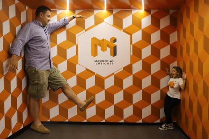 A Fantastic Visit To The Museum Of Illusions Seville - The vortex tunnel and anti-gravity room: where the wow lives