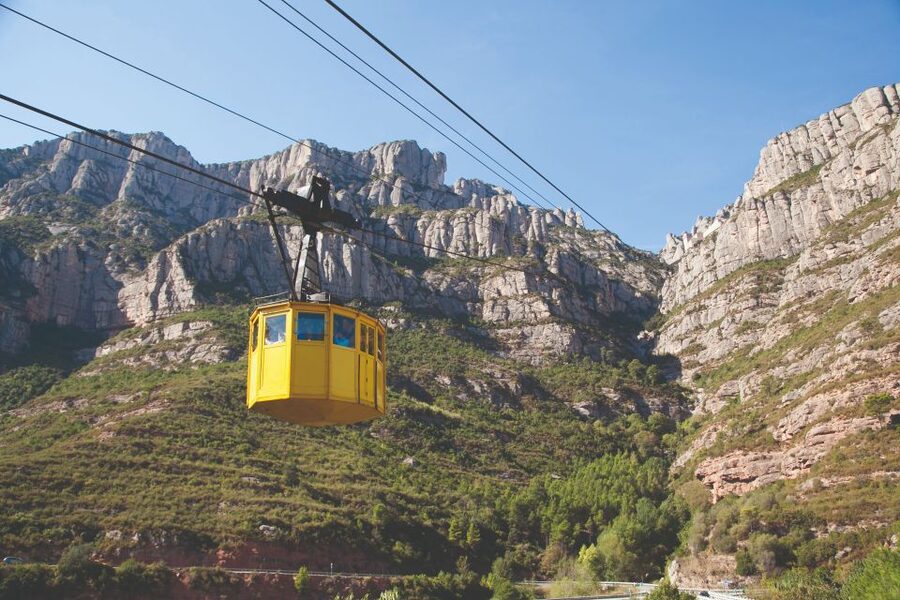 Aeri de Montserrat Cable Car Ticket - Getting to the base station: parking and train access