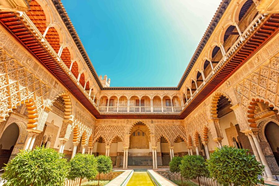 Alcázar of Seville Skip-the-Line Tickets and Guided Tour - Who this tour suits best in real life