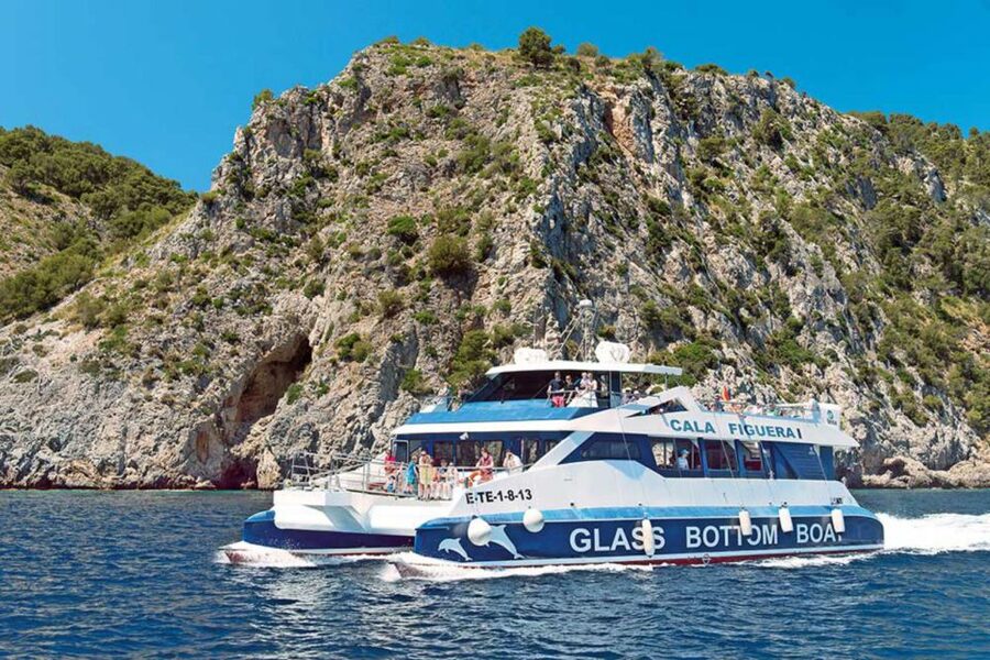 Alcudia: Boat Trip to Coll Baix - Alcanada lighthouse views: why that stop matters