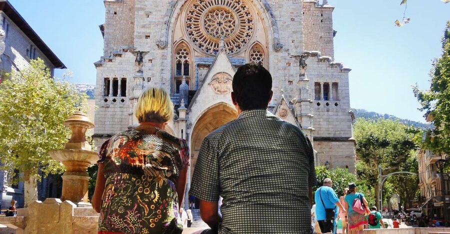 Alcudia/Marratxi: Valldemossa & Soller Tour by Tram & Bus - Key things youll notice on this Tram and Bus day