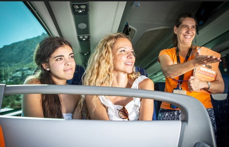 Alcudia/Marratxi: Valldemossa & Soller Tour by Tram & Bus - Mountain-road photo stops on the drive toward Valldemossa