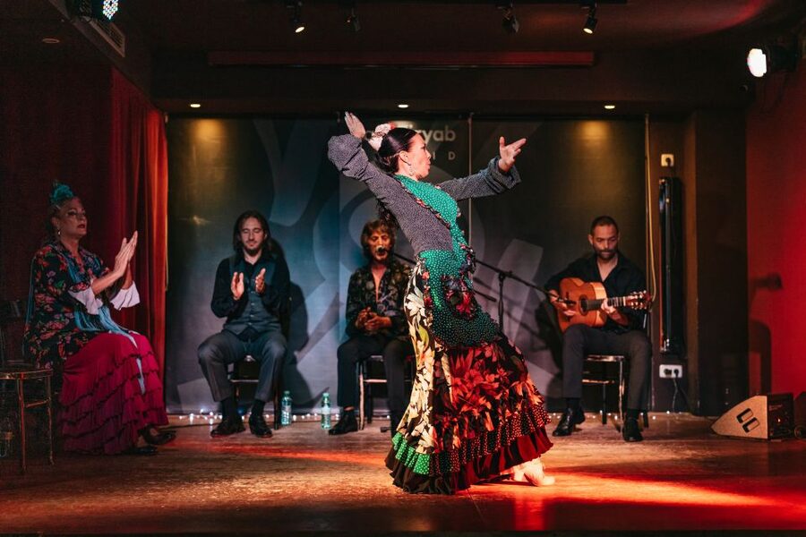 "Algarabía": Flamenco Show at Café Ziryab. Madrid - The included drink, plus tapas if you want to make it a meal
