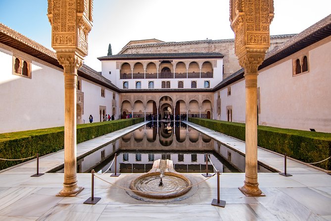Alhambra and Nasrid Palaces Ticket with Audioguide - Nasrid Palaces: where the timed slot is the whole game
