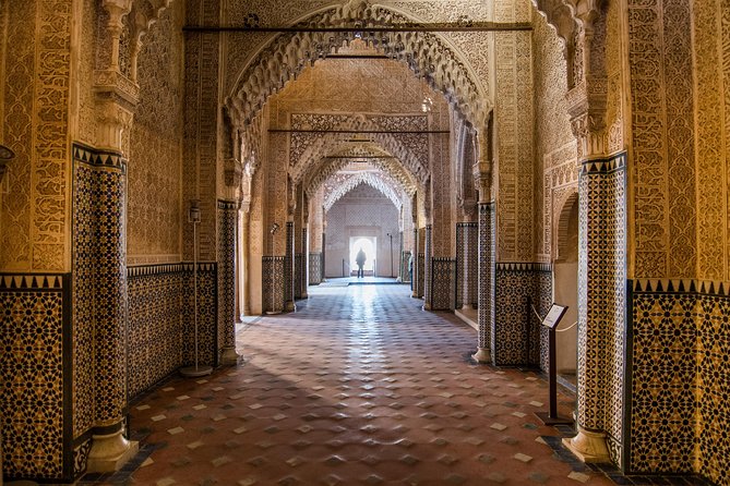 Alhambra and Nasrid Palaces Ticket with Audioguide - Audio guide tips that make it feel simple