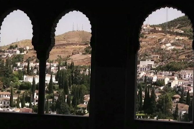 Alhambra &Charles Palace Guided Tour with Optional Nasrid Palaces - If you choose the Alhambra surroundings walk, know what you are skipping