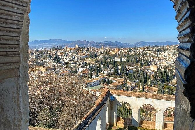 Alhambra Experience – Explore Nasrid Palaces & Generalife Gardens - Getting the Most Out of It: Shoes, Pacing, and a Calm Arrival Plan