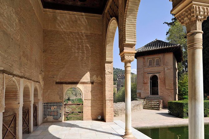 Alhambra Guided Tour & Albaicin Tour from Seville - Alhambra center stage: 2 hours and the ticket reality