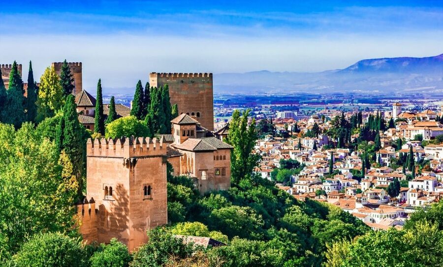 Alhambra Guided Tour with Fast-Track Entry - Alcazaba Fortifications: The Military View That Changes How You Understand the Site