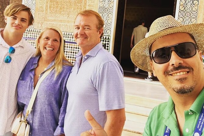 Alhambra, Nasrid Palaces, Generalife & Alcazaba Private Tour - Guides You Can Spot in the Reviews: Abubakr, Lara, Laura, Isabel, Senhaji