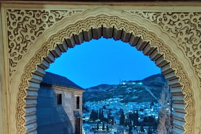 Alhambra: Night Visit to Nasrid Palaces - Night Visits at the Alhambra: What changes after sunset