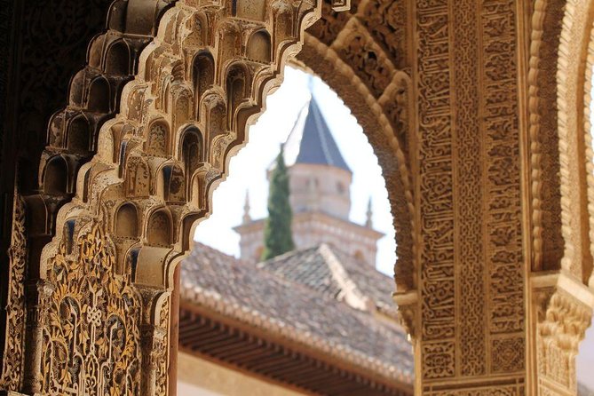 Alhambra Private/Small Group Tour & Nasrid Palaces Skip the Line - Generalife Gardens: Royal Pleasure With Agricultural Roots