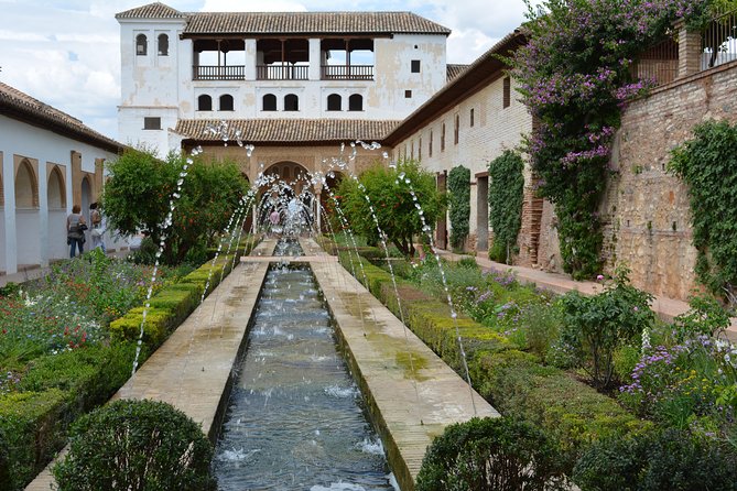 Alhambra: Skip-the-Line to Nasrid Palaces & Generalife - Generalife Gardens: more time to enjoy, less time waiting