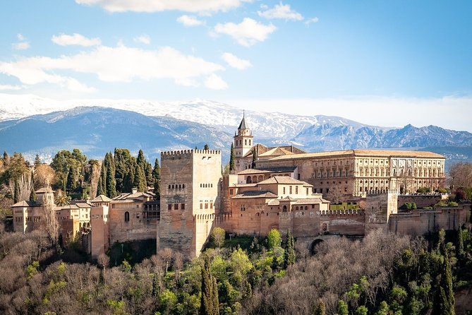 Alhambra: Small Group Tour with Local Guide & Admission - Why this Alhambra small-group tour feels different