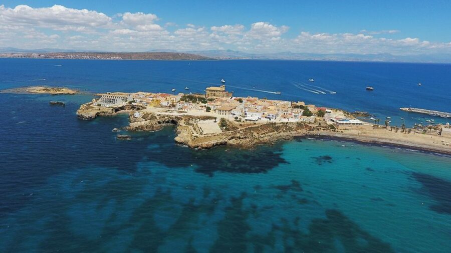 Alicante: 6-Hour Catamaran Cruise to Tabarca Island - Snorkeling in the marine reserve: gear included, no guided pressure