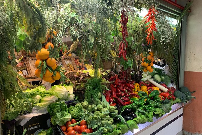 Alicante Food and Tapas Tour with a Local Guide - The heart of the tour: Mercat Central dAlacant, your easy-to-find start