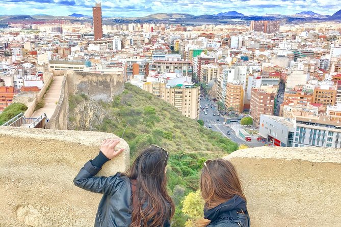 Alicante Historic Small Group Tour with Tapas Tasting - Barri Vell Santa Creu: The Real Walk-Down Alicante Experience