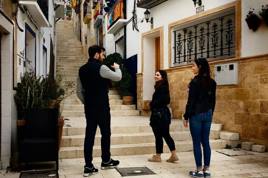 Alicante: Seven Secrets of Alicante Discovery Tour - Central Market Meet-Up on Alfonso El Sabio