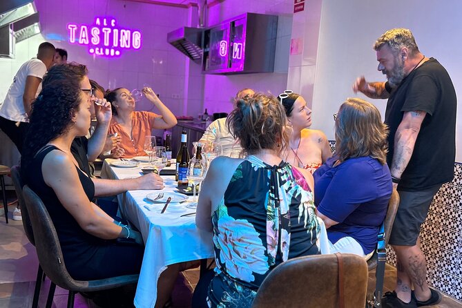 Alicante Wine Tasting and Tapas Club - The setting uses lights, music, and aromas