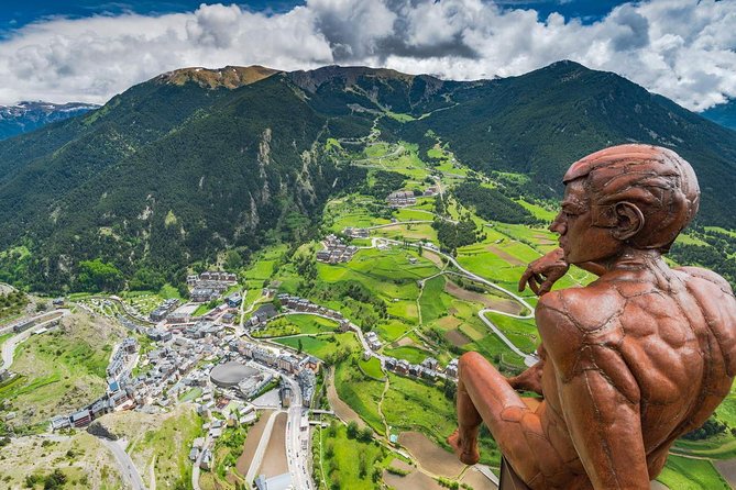 Andorra Original History and Sightseeing Tour (Private, Pickup) - The French Pyrenees border: Pas de la Casa, Porta, Porte-Puymorens, and Bourg-Madame