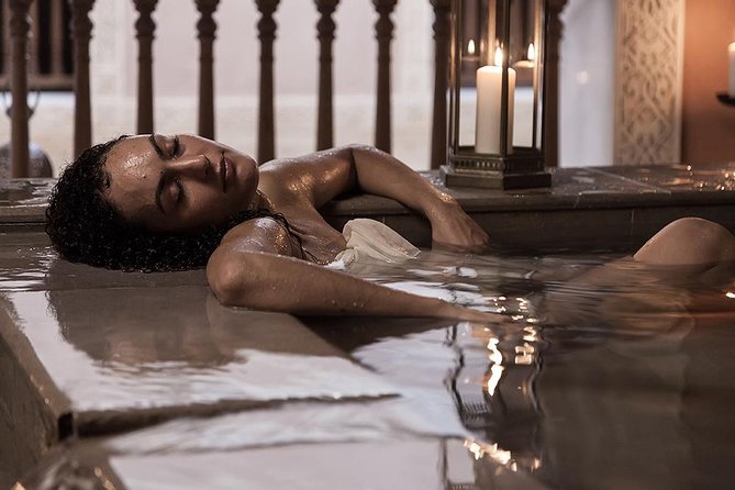 Arabian Baths Experience at Malaga’s Hammam Al Andalus - Massage upgrades: oils, Kessa gloves, and Midra treatment