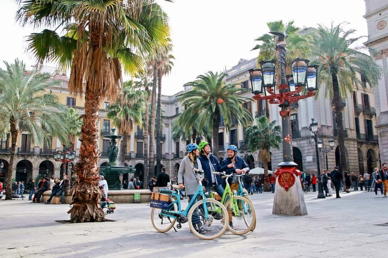Barcelona: 1.5-Hour Sightseeing Tour by Bike/Electric Bike - Stop-by-stop: the Born Quarter and El Born’s cast-iron market feeling