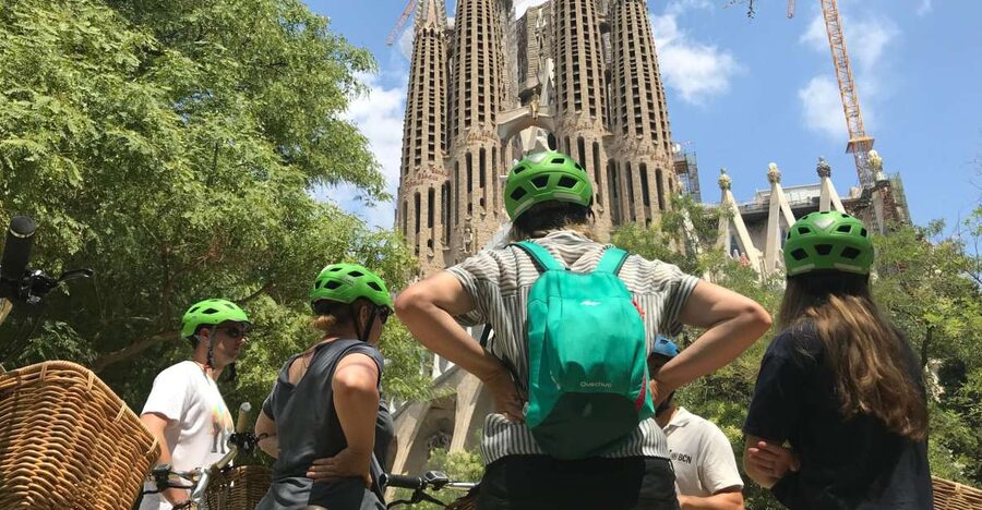 Barcelona: 2.5-Hour Bike or E-Bike Historical Tour - Why This Gaudí E-Bike Trail Feels Worth Your Time
