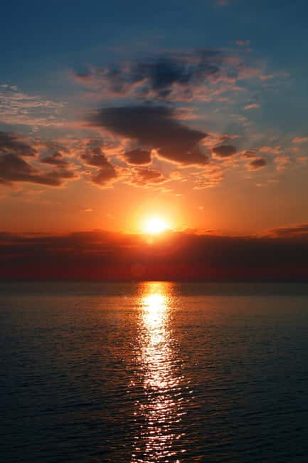 Barcelona Badalona : Sailboat Tour, Snacks, Drinks, Swimming - Price and value of $45 for 2 hours, snacks, SUP, and safety