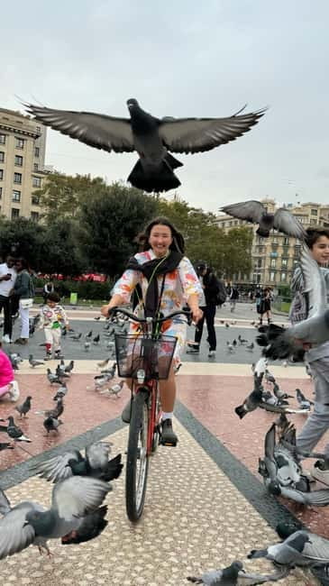 Barcelona: Bike or eBike Tour, Top Sights & Local Insights - The mid-ride regroup and the Sagrada Familia photo stop
