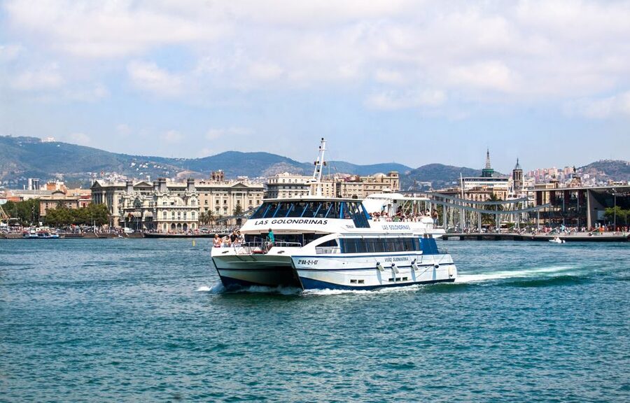 Barcelona: Boat Tour in Las Golondrinas - Why this short Las Golondrinas sail makes sense in Barcelona