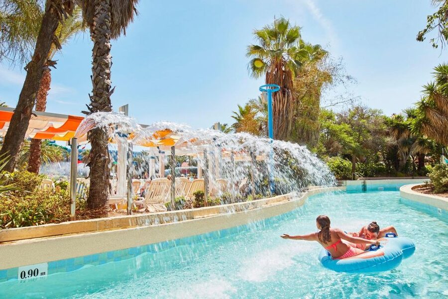 Barcelona: Caribe Aquatic Park Full-Day Ticket with Transfer - Who This Trip Suits Best