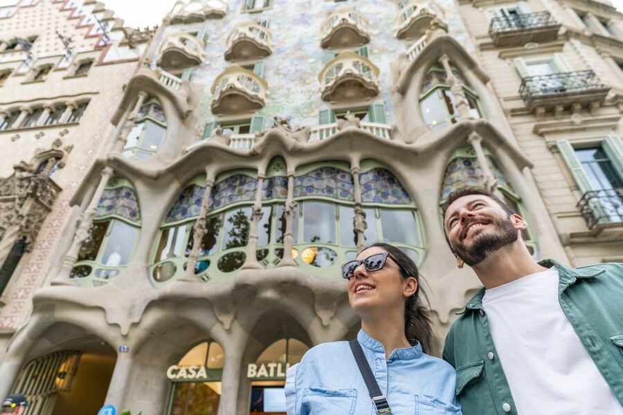 Barcelona: Casa Batlló Be The First Entry Ticket - First Entry Timing: The whole point is arriving before the crowd