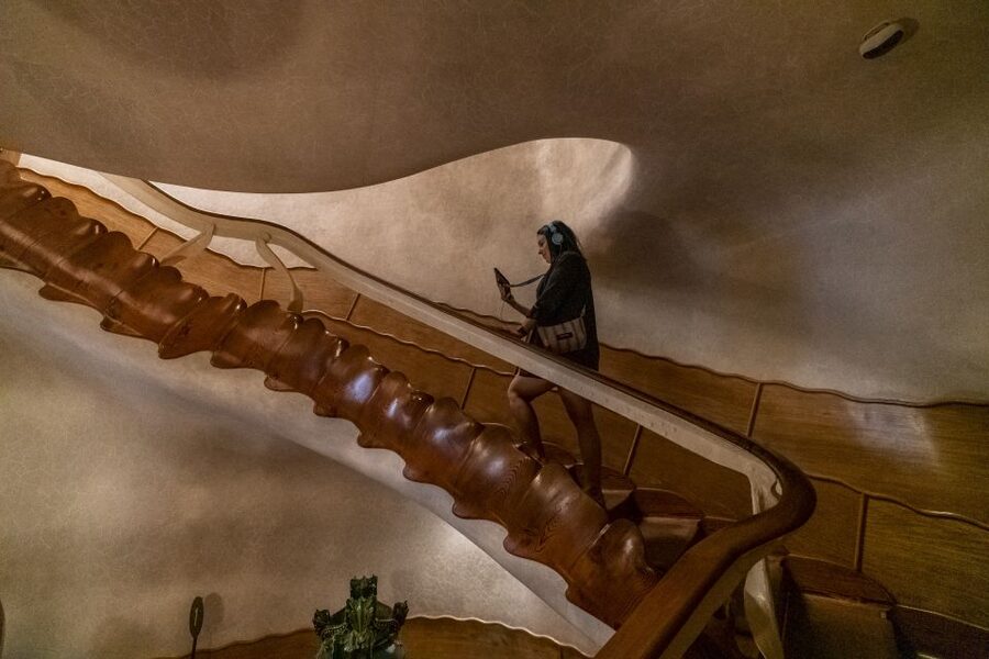 Barcelona: Casa Batlló Be The First Entry Ticket - Photo Planning: Best angles, fewer crowds, and when to pause