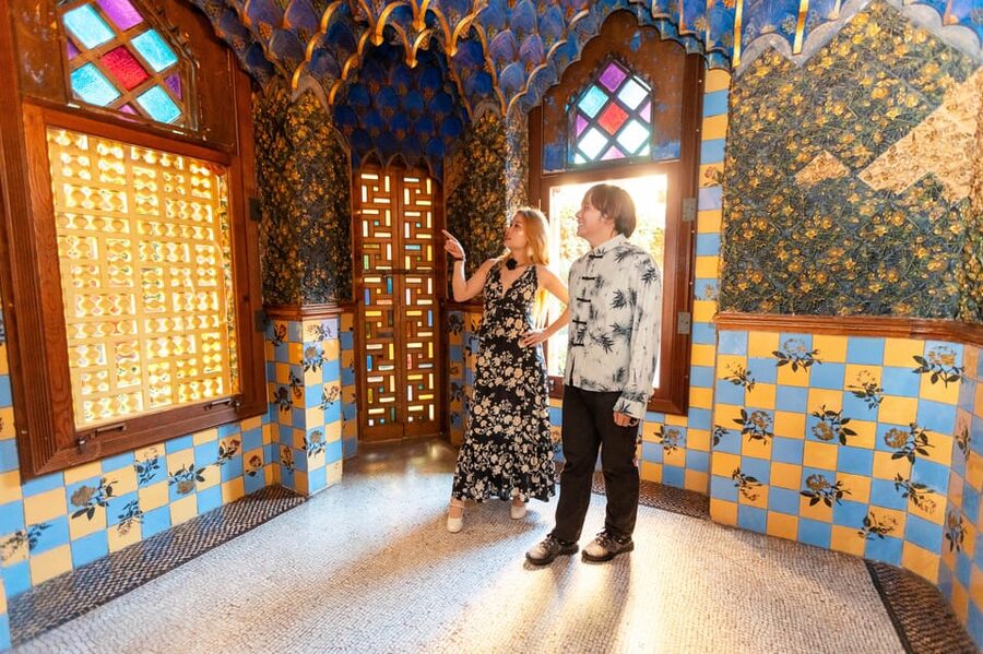 Barcelona: Casa Vicens, Pedrera, and Casa Batlló Guided Tour - Price and value: $140 for three houses, and why the line-skip matters