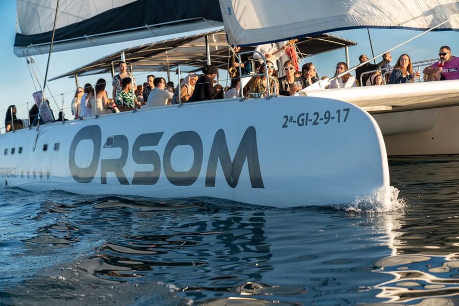 Barcelona: Catamaran Cruise with optional Live Jazz Music - The 90-Minute Cruise: Relaxation, Real Motion, and Space to Breathe