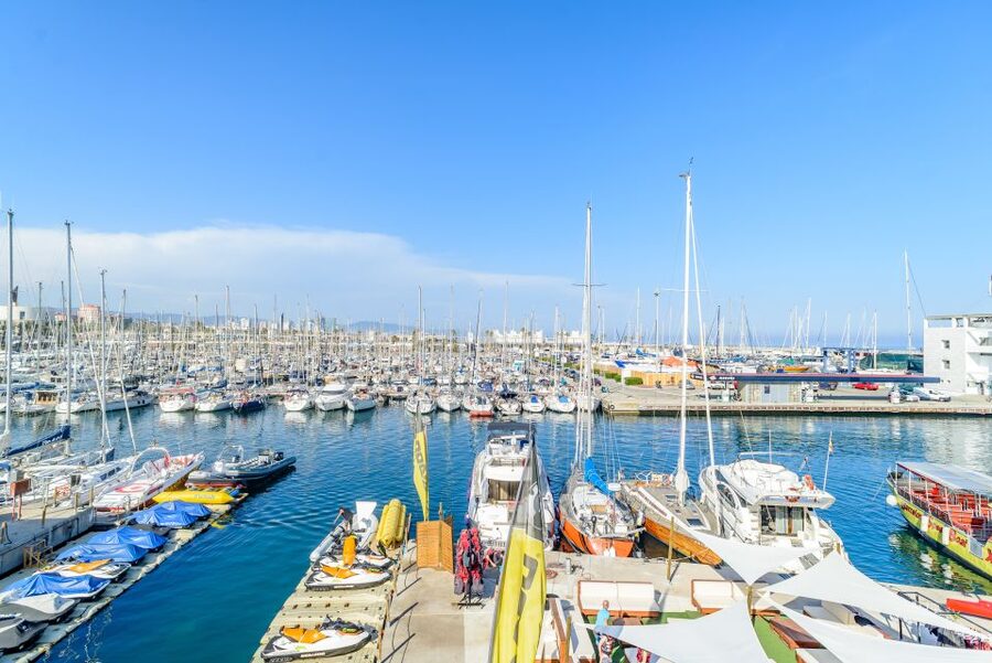 Barcelona: City and Seafront Guided Segway Tour - Seafront Promenade to Port Vell: Beaches, Cruise Ships, and Coastal Breezes