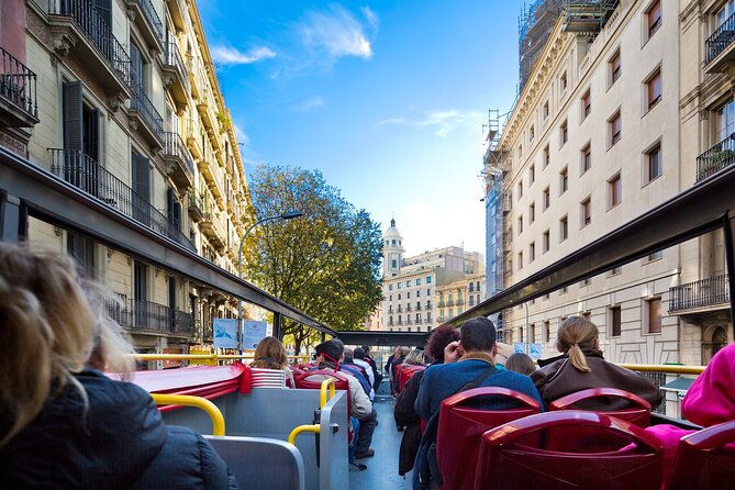 Barcelona City Tour Hop-On Hop-Off with Optional Boat - East route: Gaudí power hits plus the city’s greener edges
