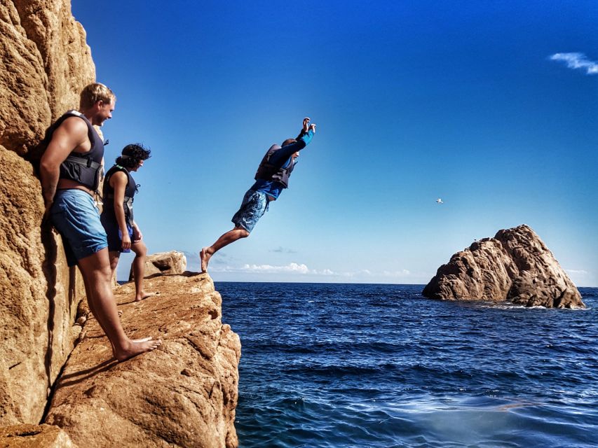 Barcelona: Costa Brava Hiking, Sea Kayaking & Lagoon Dipping - The early hike near Sant Feliu de Guíxols