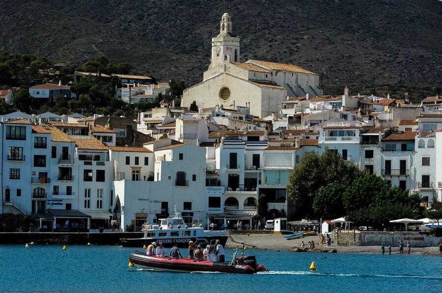 Barcelona: Dali Museum, House and Cadaques Guided Tour - Port Lligat and Dalí’s home details: what you see and when