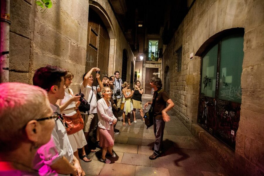 Barcelona: Dark History Night Walking Tour - How the 2 Hours Really Works, Plus What to Bring