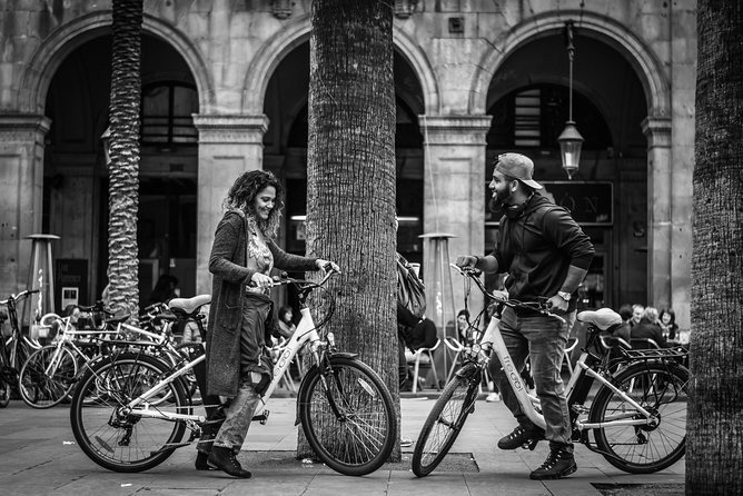 Barcelona E-Bike Photography Tour - Sagrada Familia and the Gaudi loop, seen efficiently