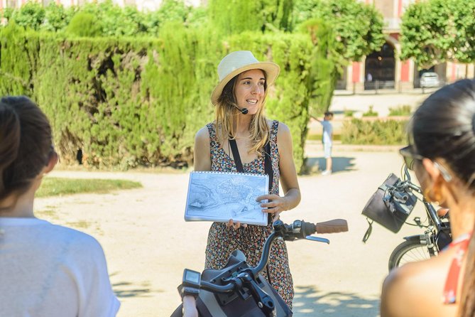 Barcelona E-Bike Small Group Tour with Tapas & Wine Tasting - Parc de la Ciutadella and the Parliament area: big landmarks in a real park setting