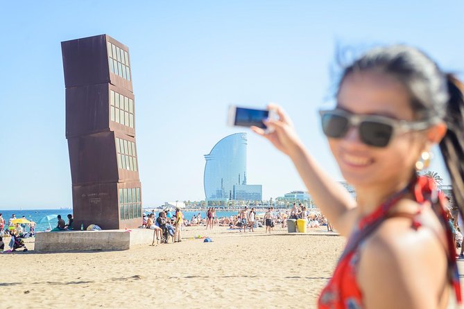 Barcelona e-Bike Tour: Gaudí & Old Town Small Group - Rambla de Poblenou and the Gaudí-ready repositioning
