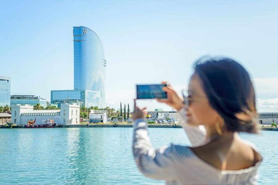 Barcelona: E-Bike Tour with Montjuic Cable Car & Boat Ride - Montjuïc Funicular and the cable car view payoff