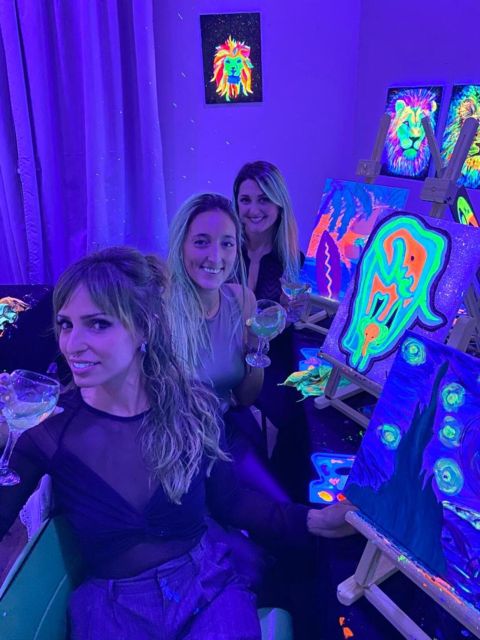 Barcelona: Fluorescent Paint and Wine Workshop - Wine, Water, and the Social Side of the Room