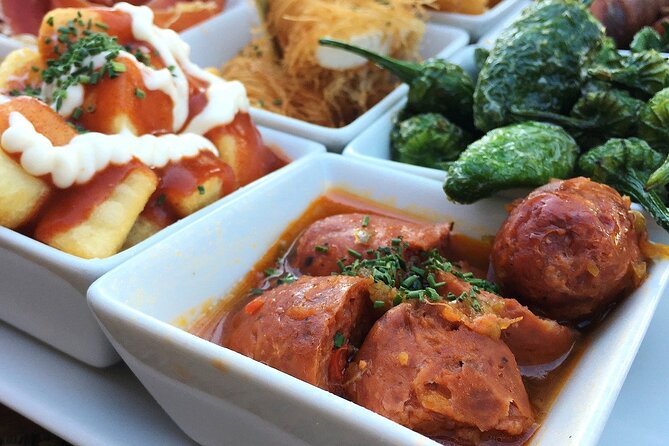 Barcelona Food Tour: Tapas, Drinks and Delights with a Local - Meeting point and how to avoid the awkward start
