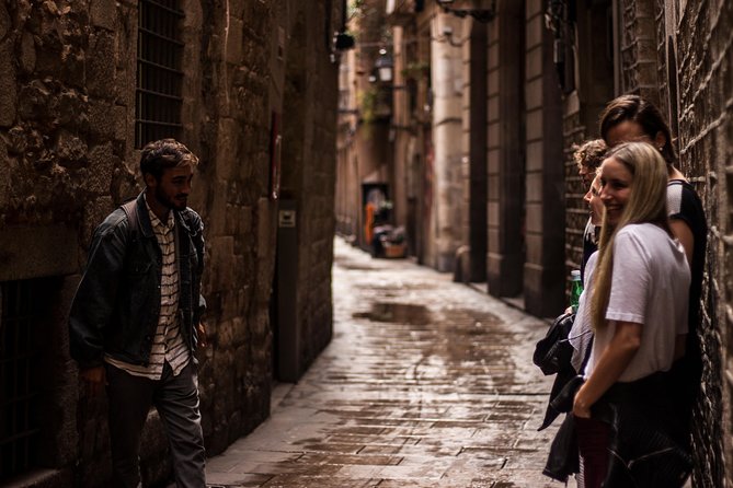 Barcelona Food Tour: Tapas, Paella, Sangria & 8+ Local Tastings - Santa Caterina market stop: where locals shop for quality