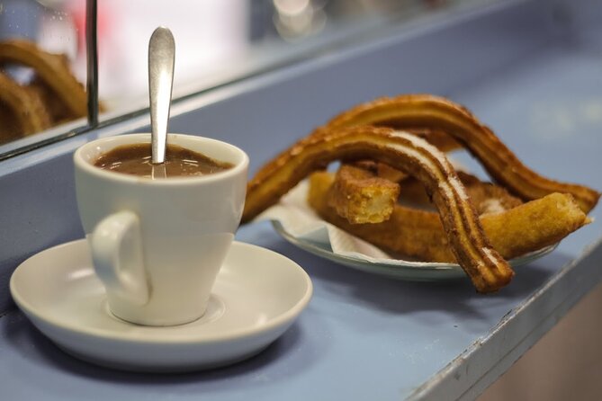 Barcelona Food Tour: Tapas, Paella, Sangria & 8+ Local Tastings - What you actually eat and drink on this tour